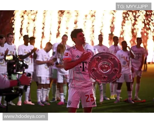 德国足球传奇穆勒的辉煌历程与对现代足球的深远影响